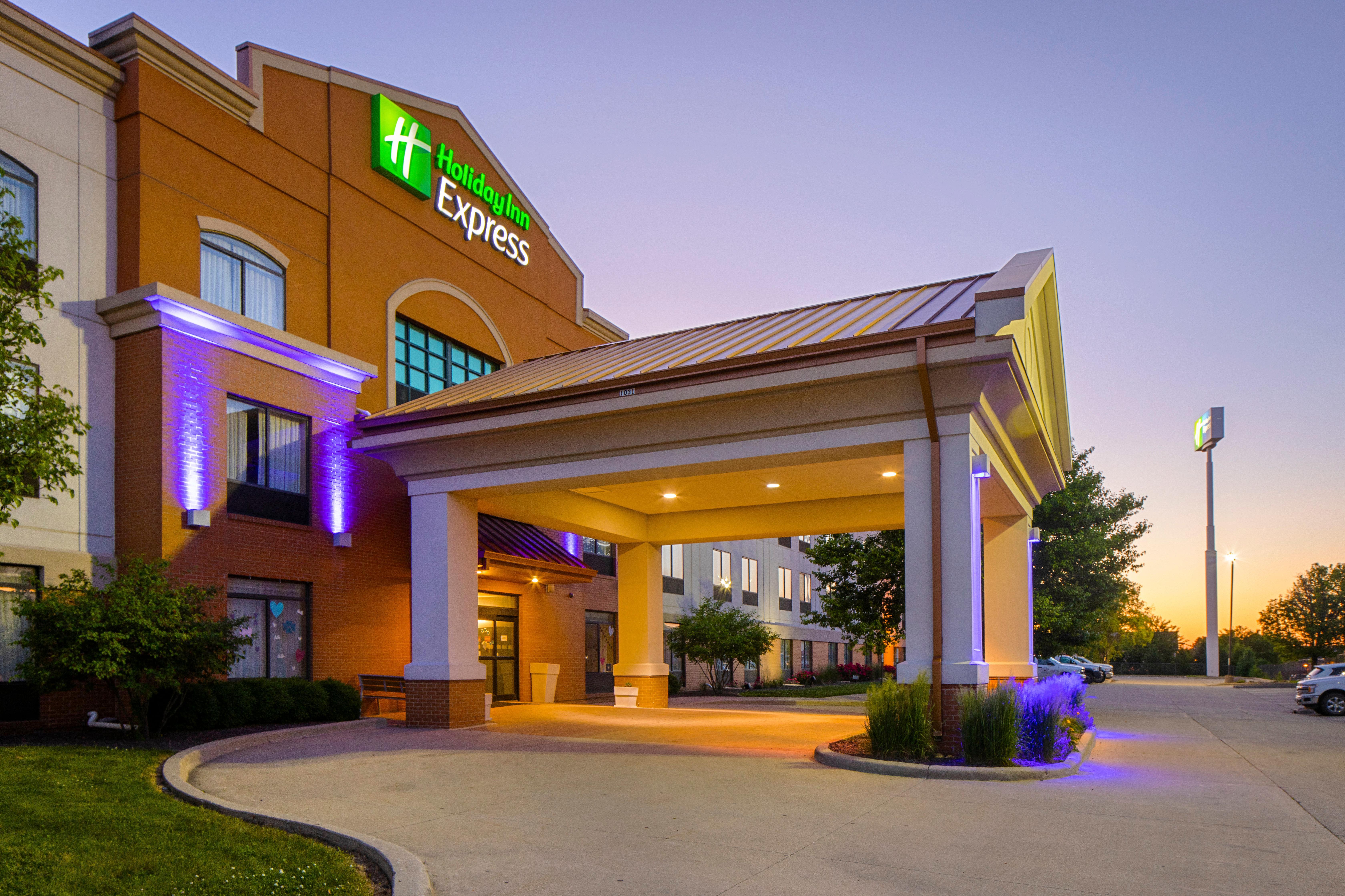 Holiday Inn Express Bloomington West By Ihg Buitenkant foto