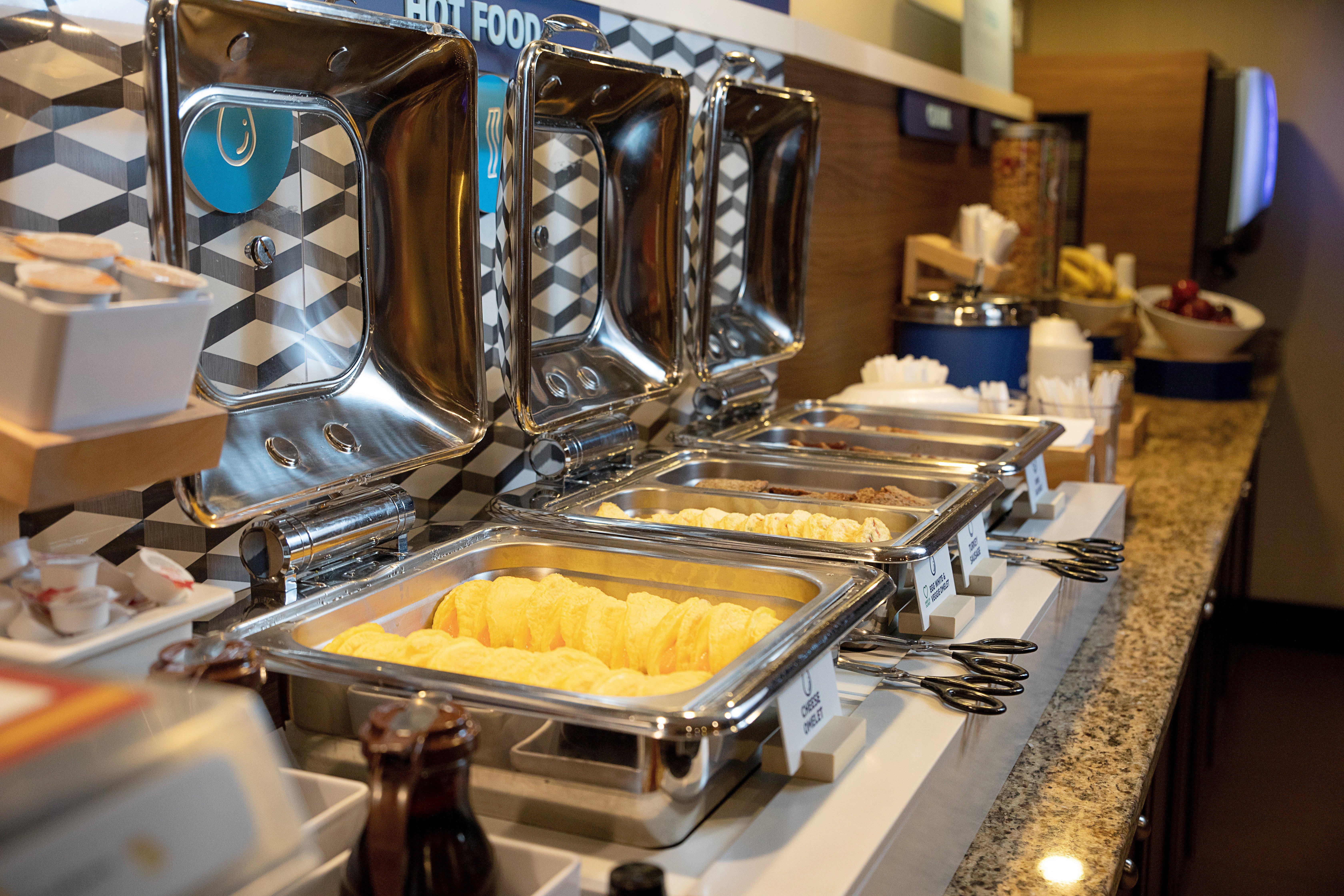Holiday Inn Express Bloomington West By Ihg Buitenkant foto
